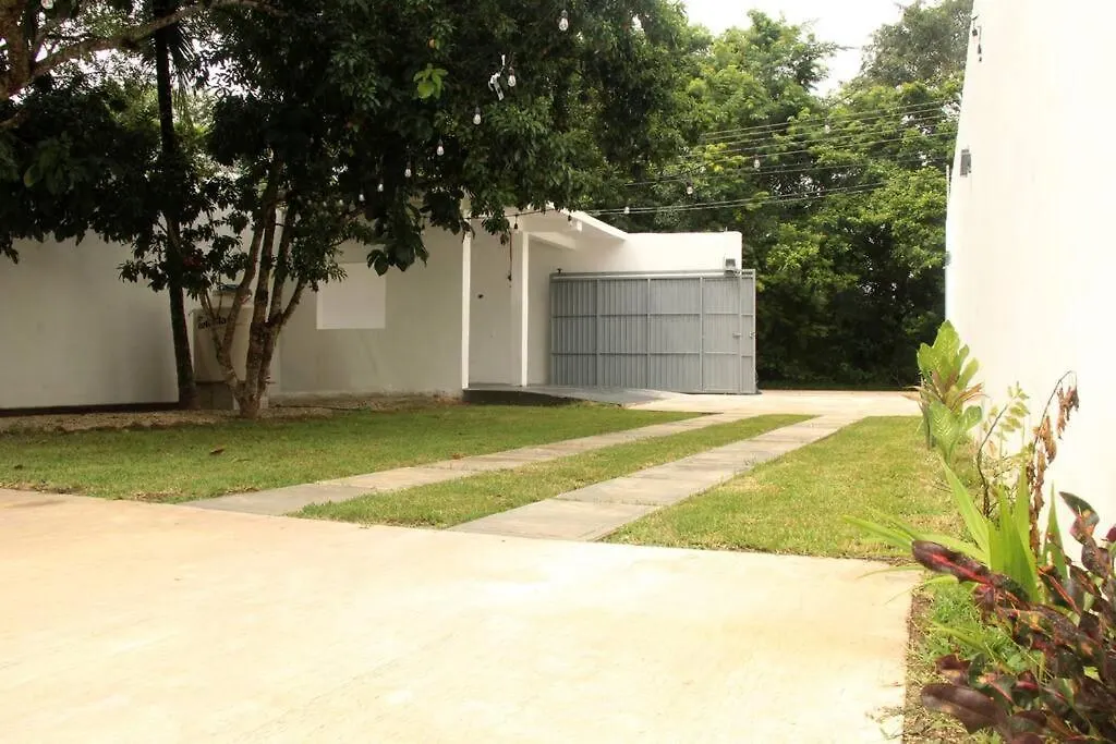 Casa Honey 4 Bedroom Oasis With Pool! Bacalar 0*,  Mexiko
